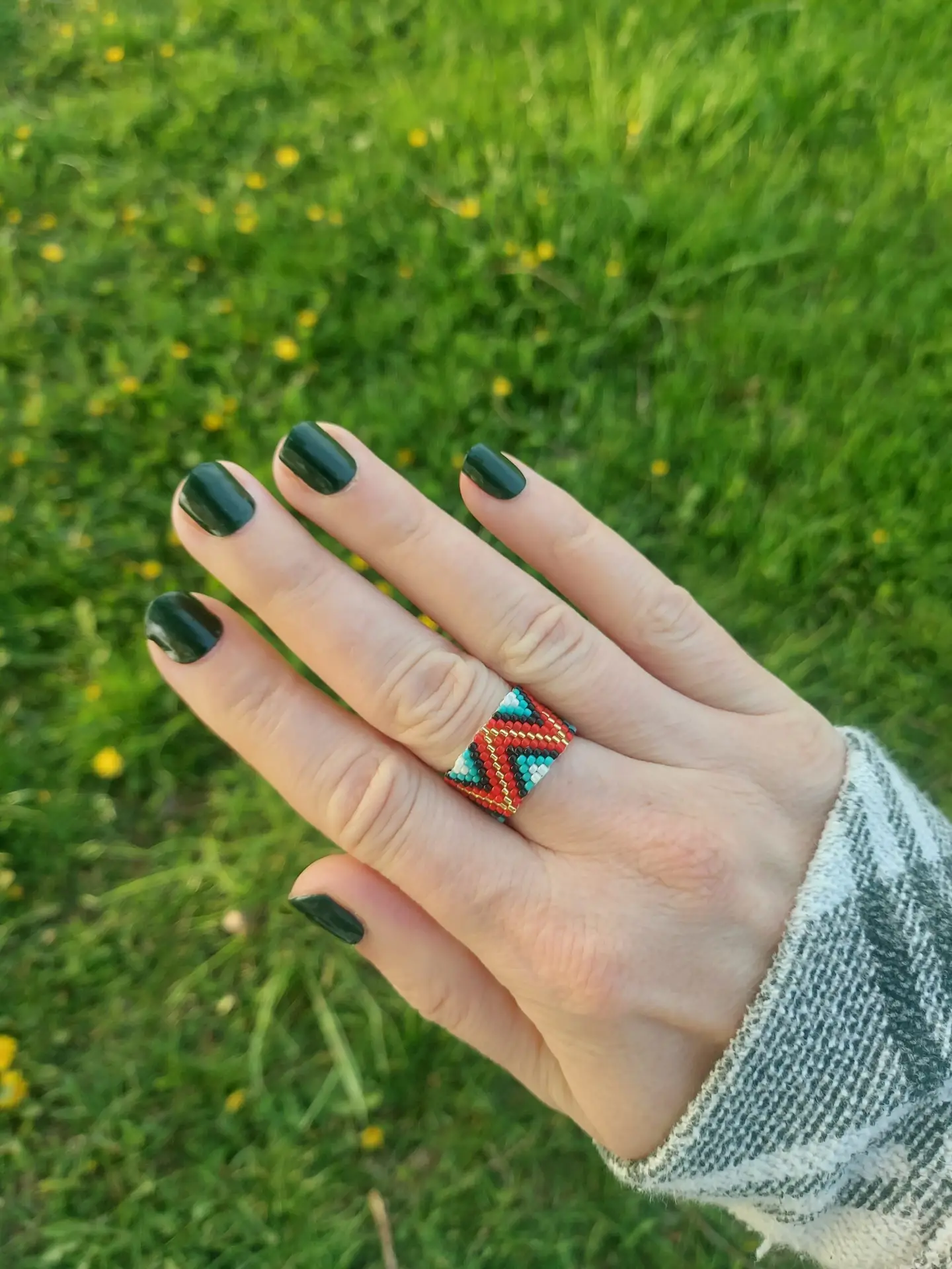 Click to view full screen Selene photo review