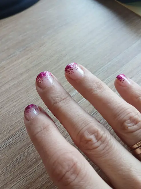 Click to view full screen Veera photo review